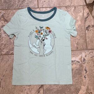 NWOT Size Medium So Kids' Mint Green Graphic T-Shirt